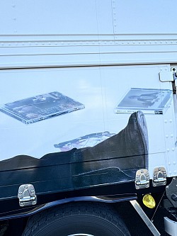 よーく見て‼️フミヤくんの御御足に半分隠れているけど、「WANDERER」では⁉️